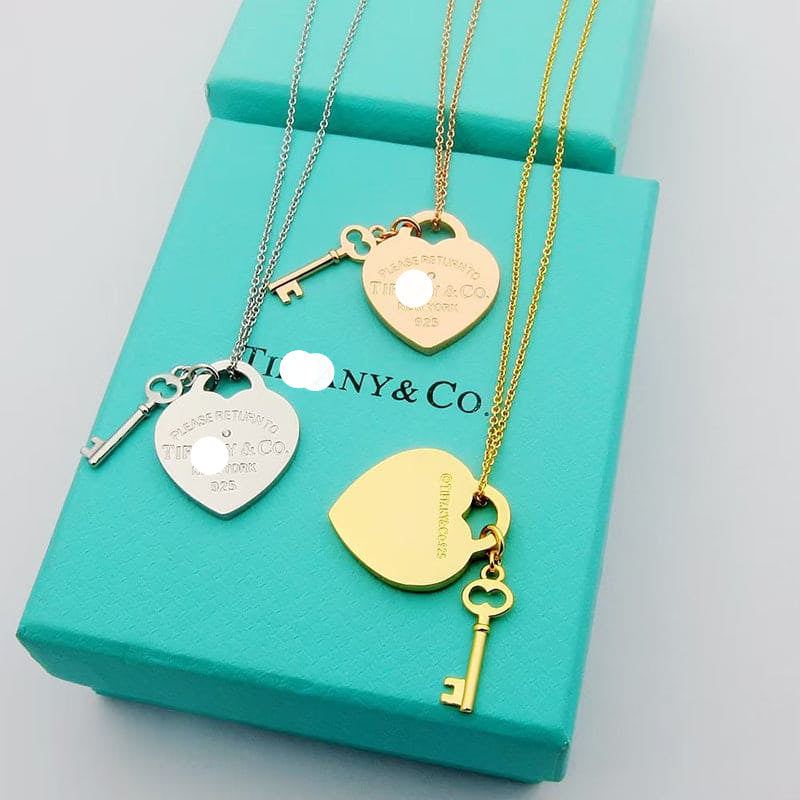 18K Return to Heart & Key Necklace