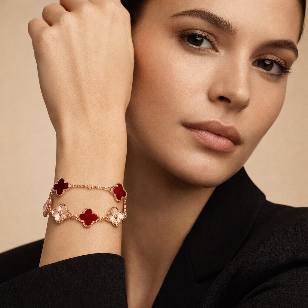 18K Vintage Alhambra Five Motifs Carnelian Clover Bracelet