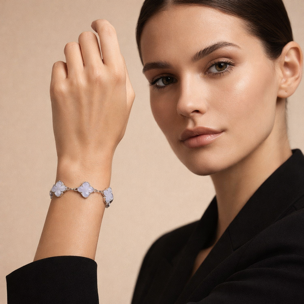 18K Vintage Alhambra Five Motifs Chalcedony Clover Bracelet