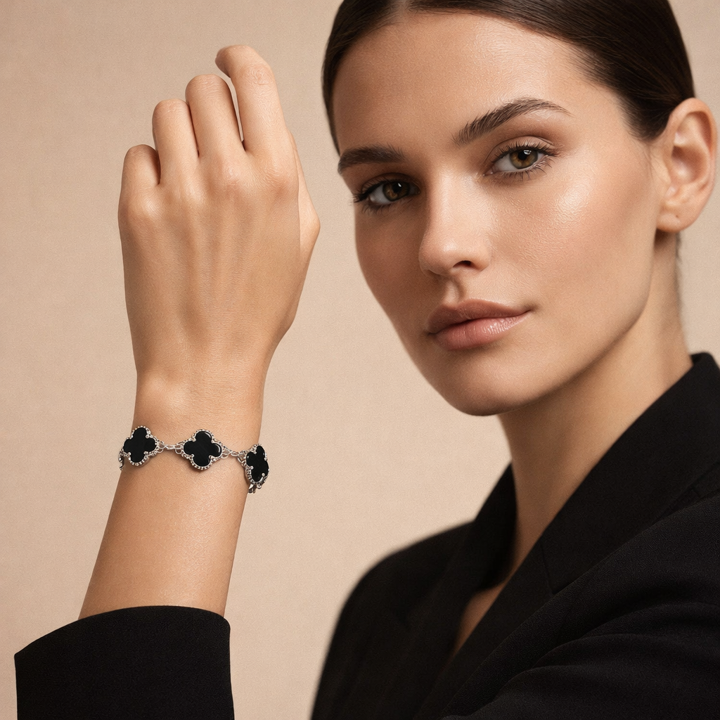 18K Vintage Alhambra Five Motifs Clover Bracelet