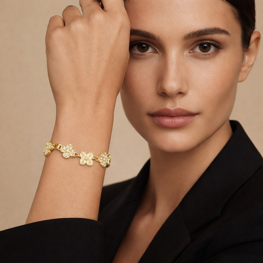 18K Vintage Alhambra Five Motifs Diamonds Clover Bracelet