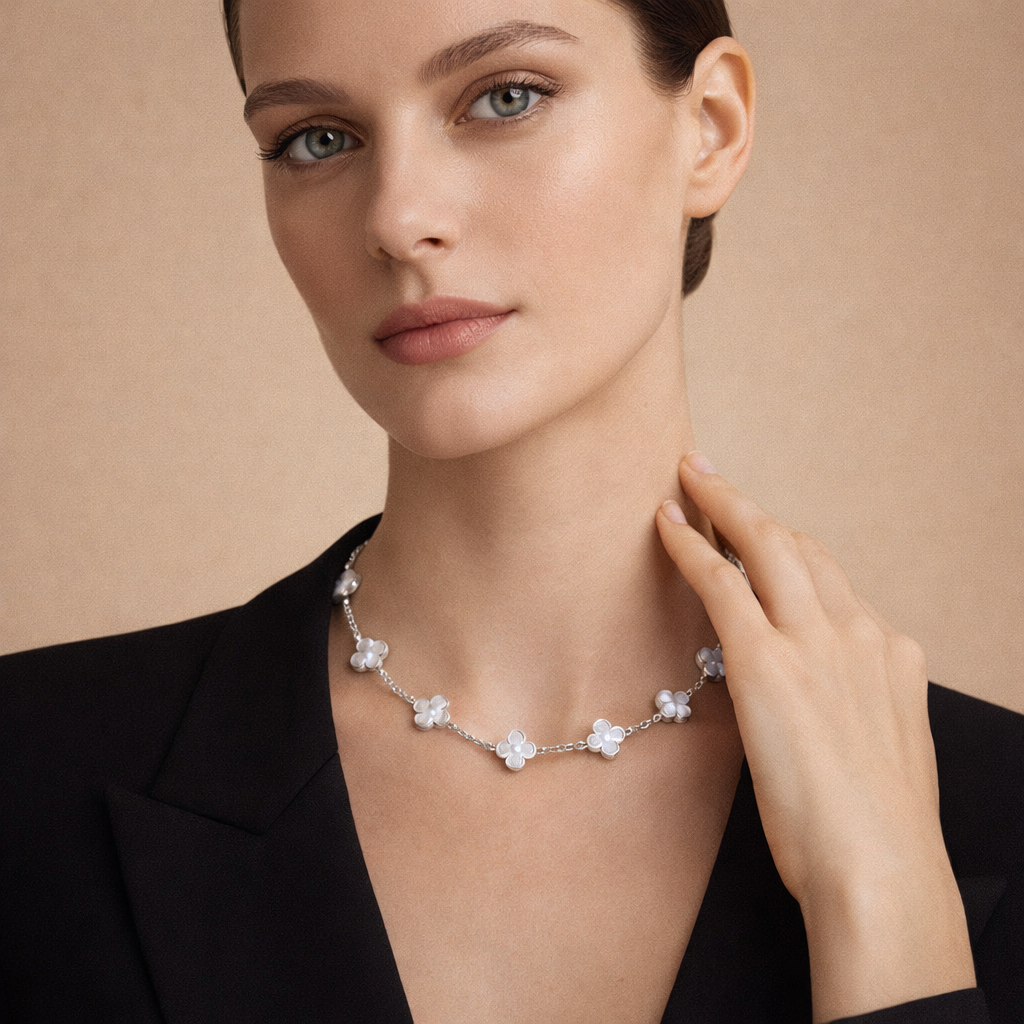 18K Vintage Alhambra Chalcedony 10 Motifs Necklace