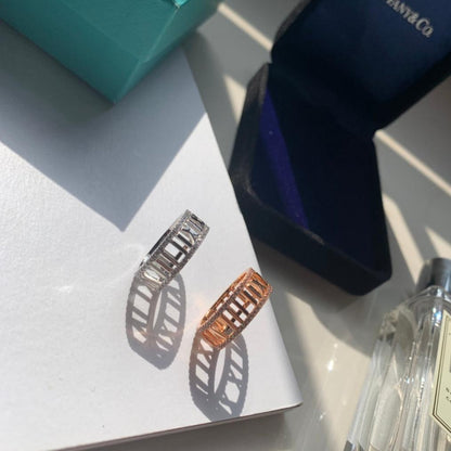 18K T Atlas Diamond Ring