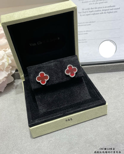 18K Vintage Alhambra Carnelian Earrings